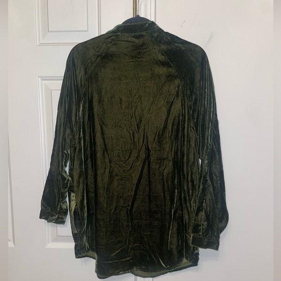 Natural Life Laid Back Velvet Button Down - Green Size XS - Picture 5 of 7